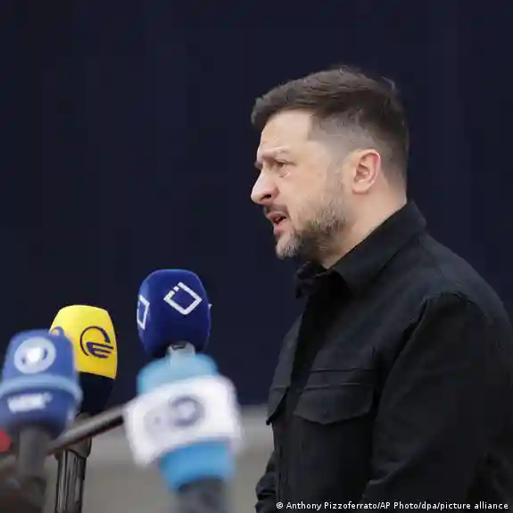 Moscú exige explicaciones a Armenia por dichos de Zelenski