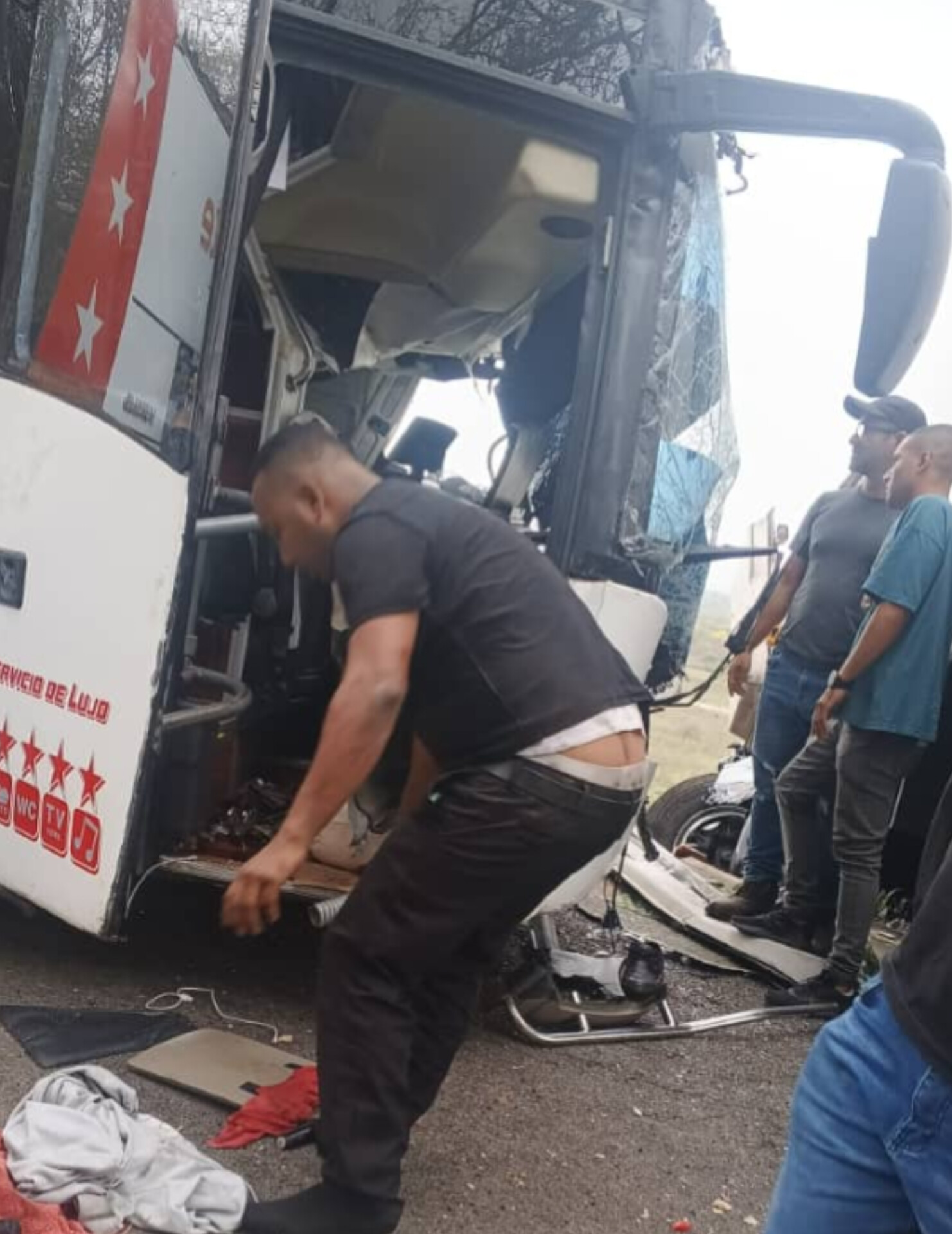Un fallecido y varios heridos en accidente vial