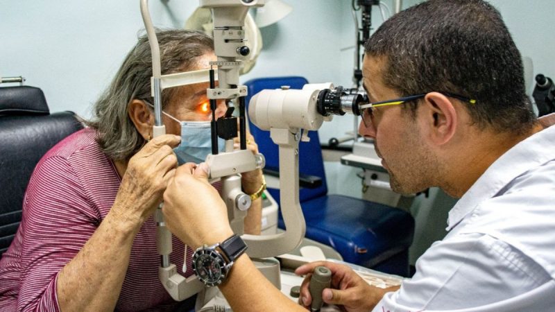 IVSS fortalece atención oftalmológica 