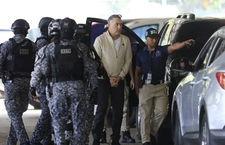 Panamá recibe extraditado desde Venezuela al sospechoso de Hizbulá por atentado contra avión en 1994   